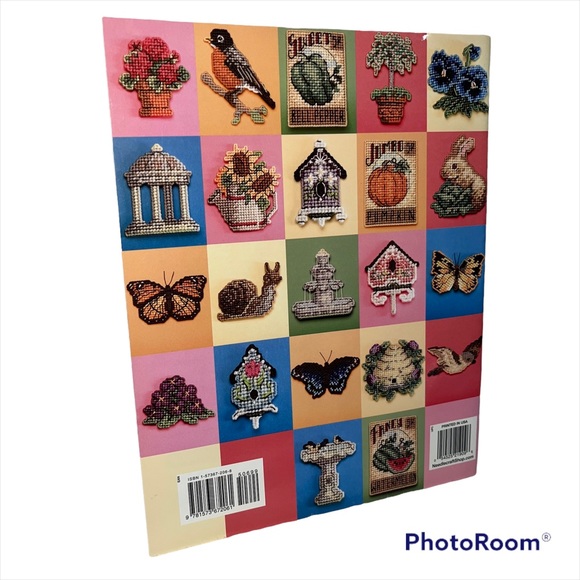 The Needlecraft shop Garden magnets book of 24 patterns - Picture 7 of 7